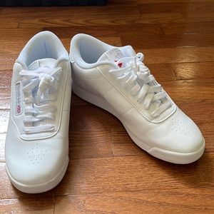 Classic Reebok sneakers worn once!